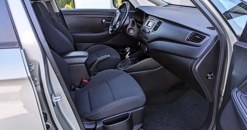 Kia Carens cena 40900 przebieg: 111000, rok produkcji 2013 z Słomniki małe 211